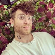 shoutout from Madam Adam